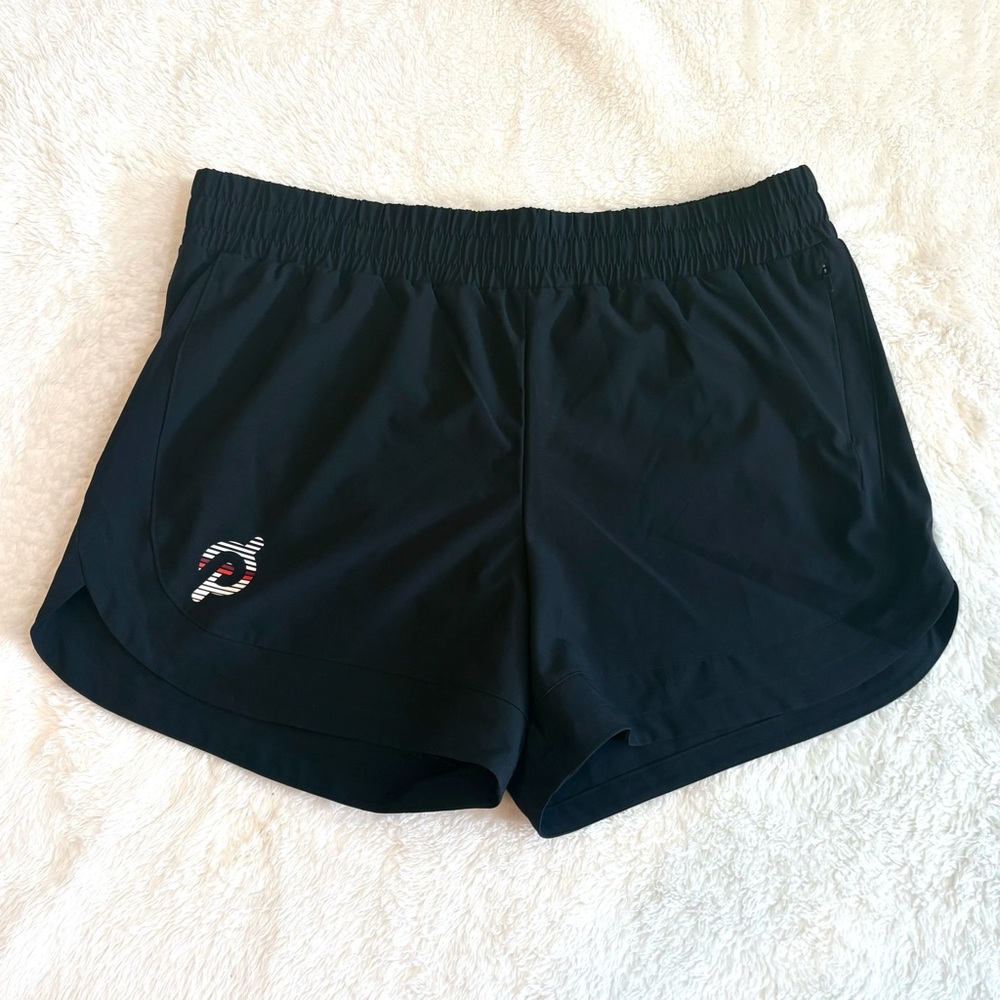 New Peloton Black Velocity 4 Inch Inseam Shorts Size Medium